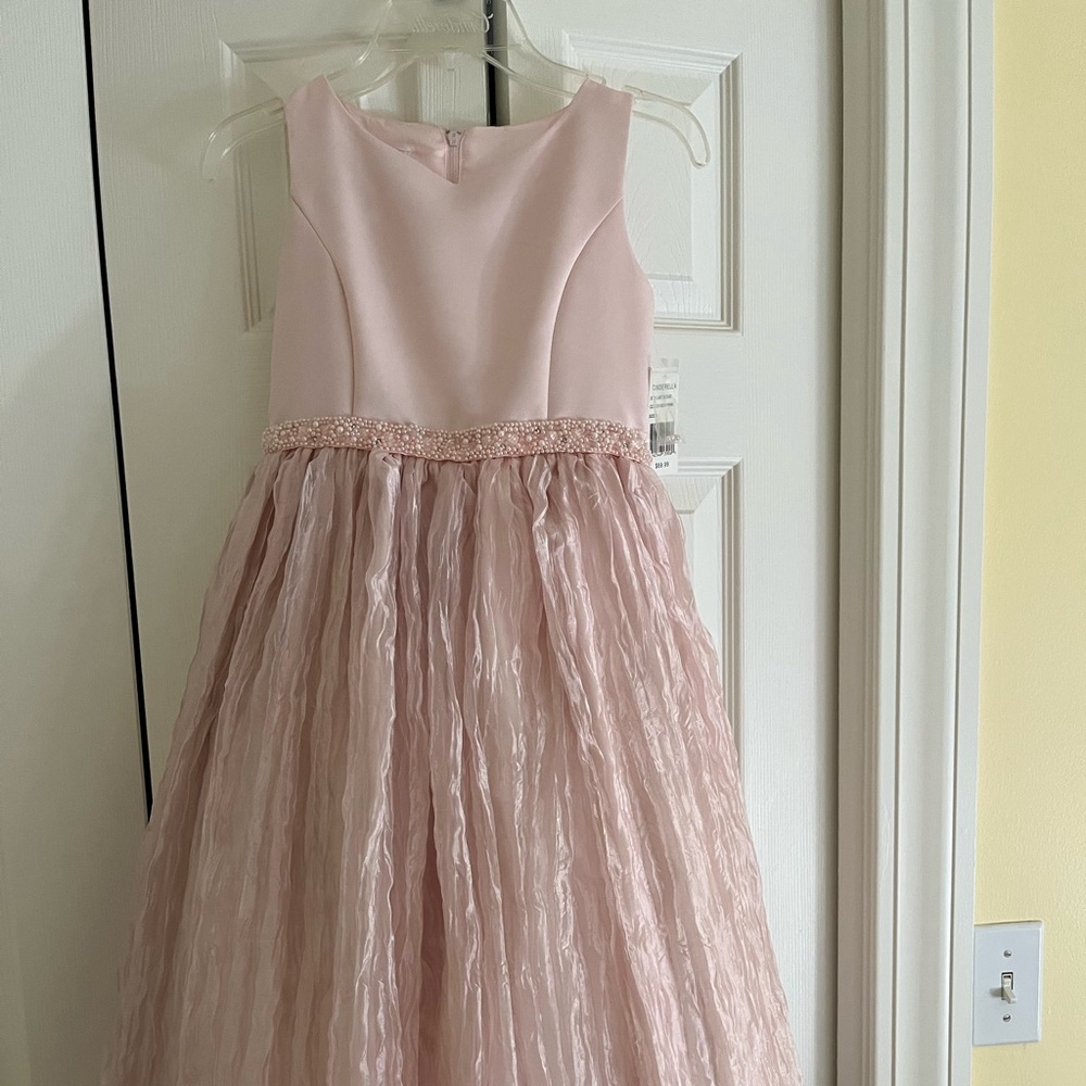 Pink girls Cinderella dress /size 7. New with tags.